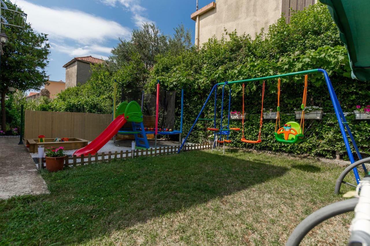 Apartamento Apartman Nikolic 2 Kaštela Exterior foto
